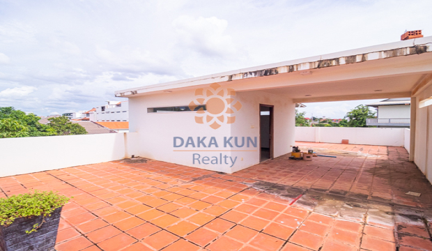 4 Bedrooms House for Rent in Krong Siem Reap-Svay Dangkum
