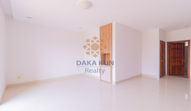 3 Bedrooms Flat House for Rent in Krong Siem Reap-Svay dangkum