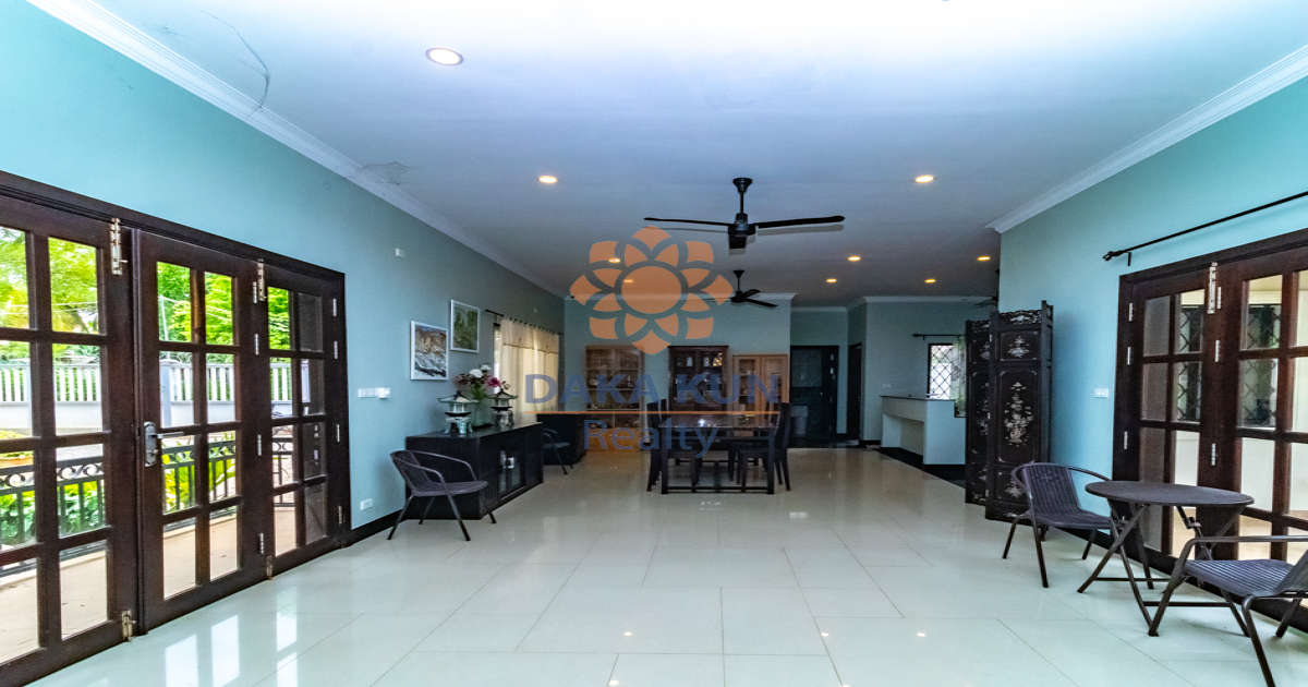 4 Bedrooms House for Rent in Siem Reap City, Svay Dangkum