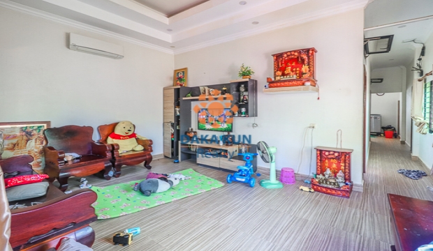Urgent Sale House for Sale in Siem Reap-Svay Dangkum