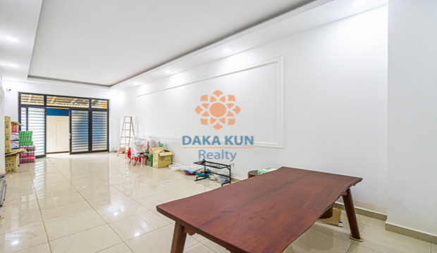 House for Sale in Krong Siem Reap-Sala Kamreuk