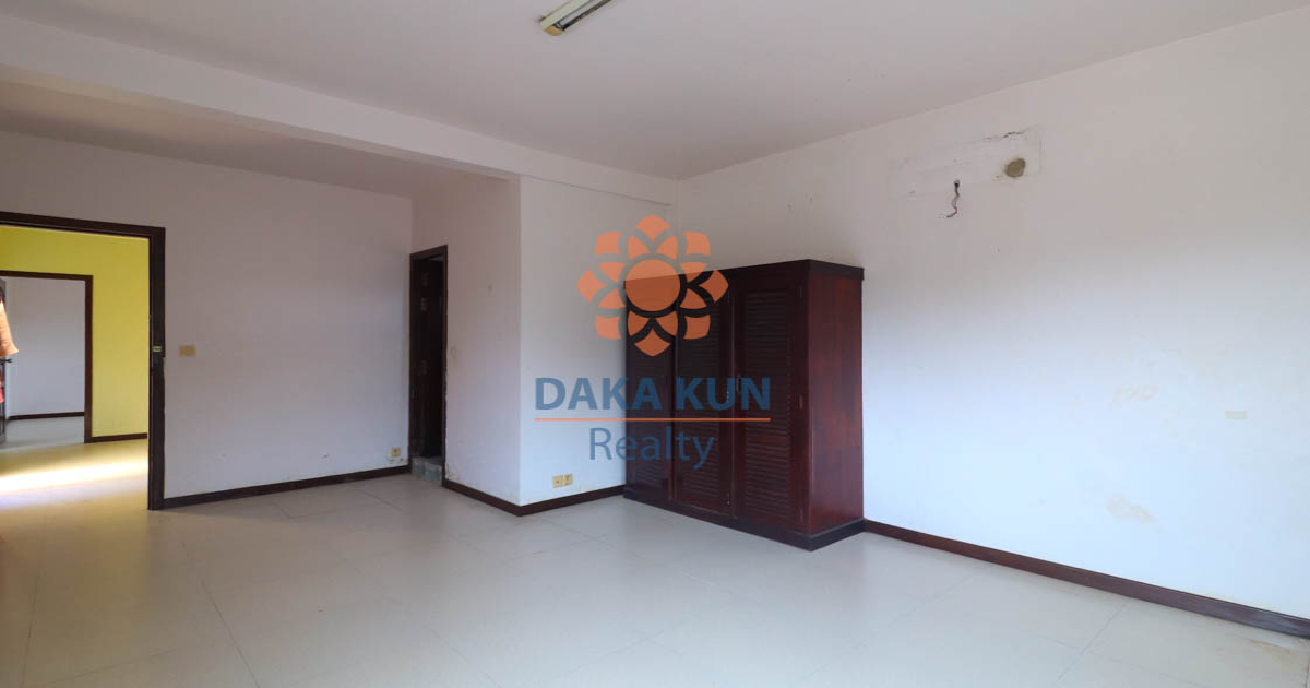 13-Bedroom Commercial Building for Sale in Siem Reap City
