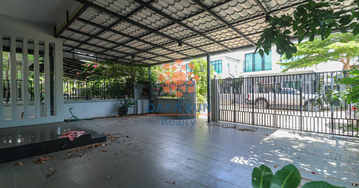 4 Bedrooms House for Sale in Siem Reap City