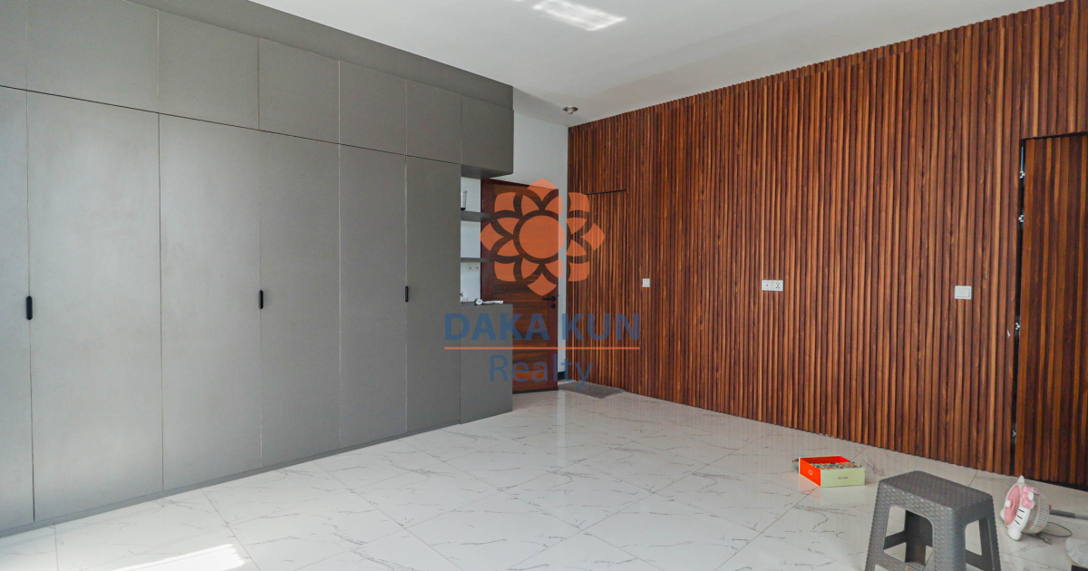 4 Bedrooms House for Sale in Siem Reap City