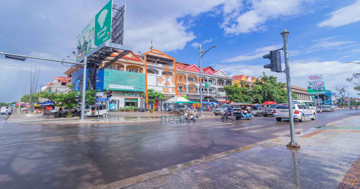 Shophouse for Rent near Javaraman VII hospital in Siem Reap city