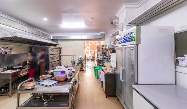 Restaurant for Rent in Krong Siem Reap-National Road 06