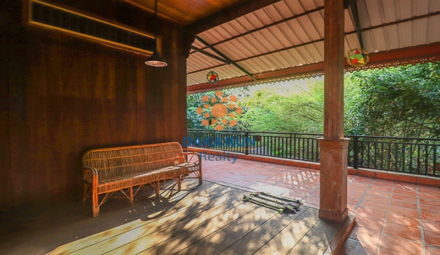 2 Bedrooms Wooden House for Rent in Siem Reap-Sla Kram