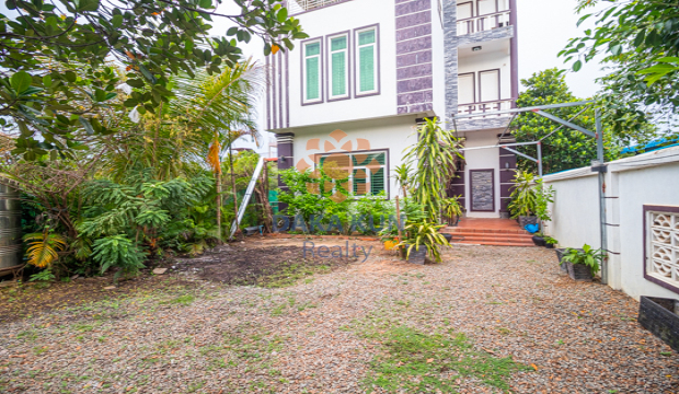 3 Bedrooms House for Rent in Krong Siem Reap-Sala Kamreuk
