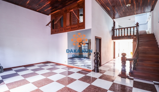3 Bedrooms House for Rent in Svay Dangkum, Siem Reap city