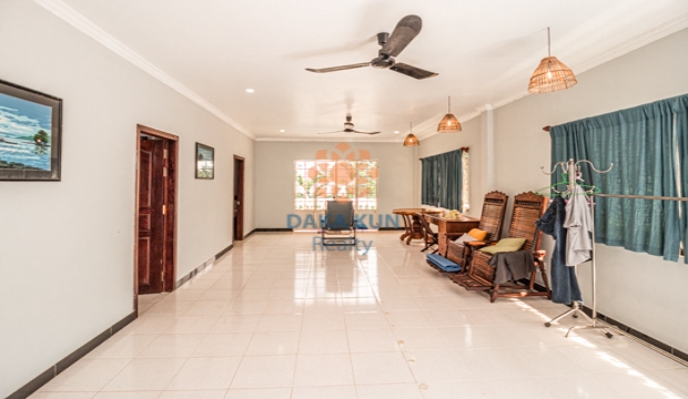 Hotel for Sale in Krong Siem Reap-near Night Market