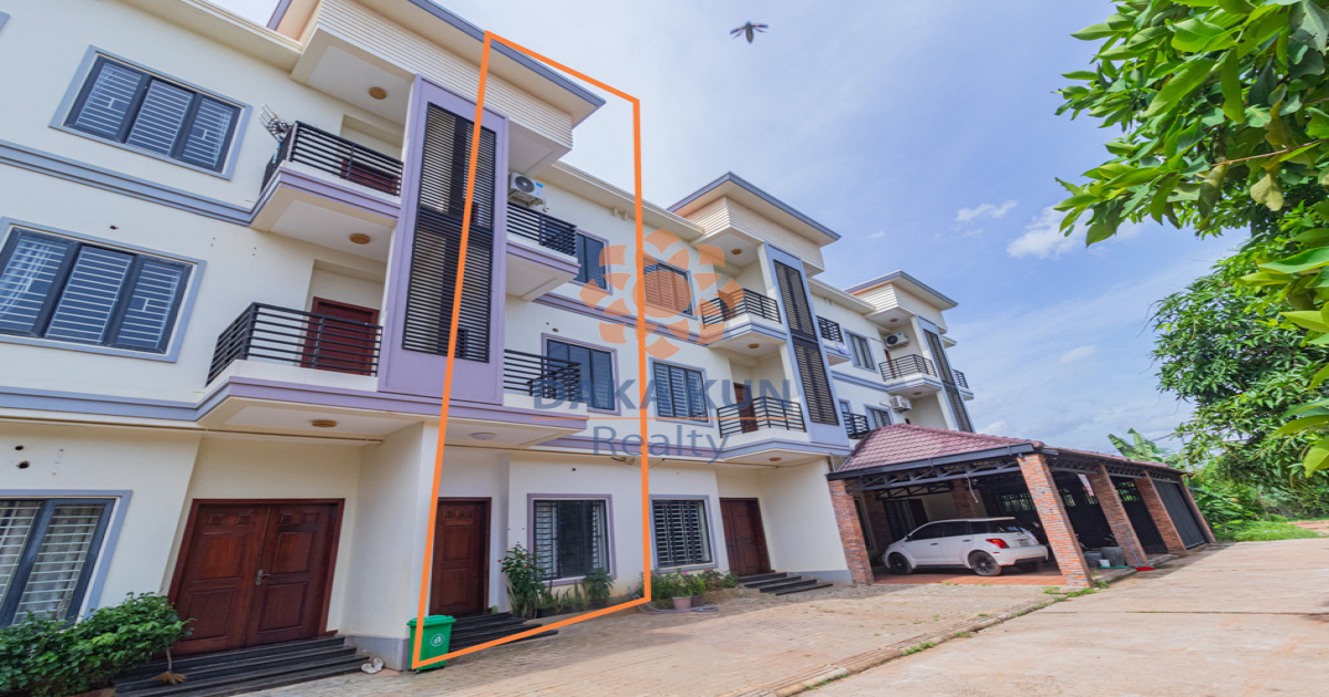 3 Bedrooms Flat House for Rent in Siem Reap City