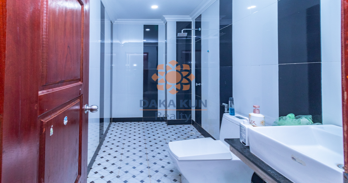 3 Bedrooms Flat House for Rent in Siem Reap City