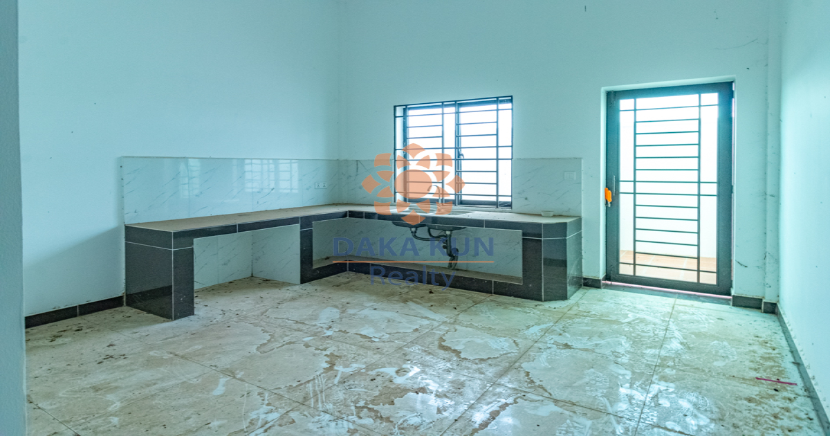 5 Bedrooms House for Rent in Siem Reap City-Svay Dangkum