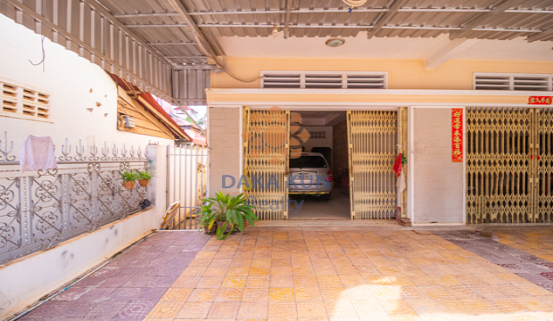 Shophouse for Rent in Krong Siem Reap-near Night Market