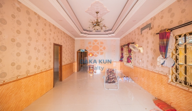 4 Bedrooms House for Rent in Siem Reap-Sla kram