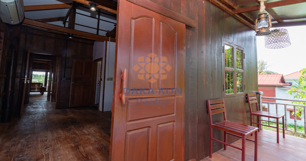 Wooden House for Sale in Siem Reap City near Makro