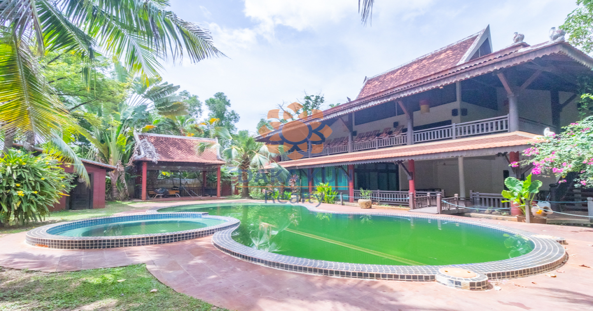 6 Bedrooms Villa with Swimming Pool for Rent on Lok Taneuy Rd-Siem Reap City