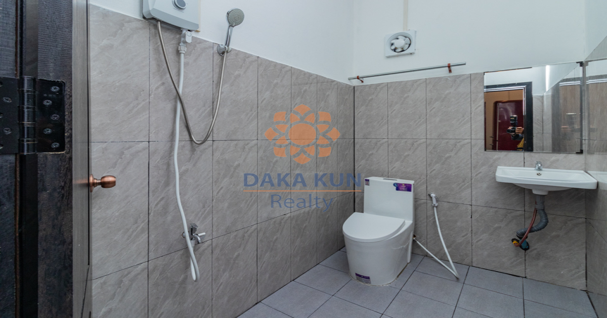 2 Bedrooms House for Rent in Sala Kamreuk, Siem Reap City