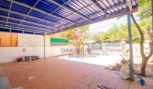 2 Bedrooms House for Rent in Siem Reap-Svay Dangkum