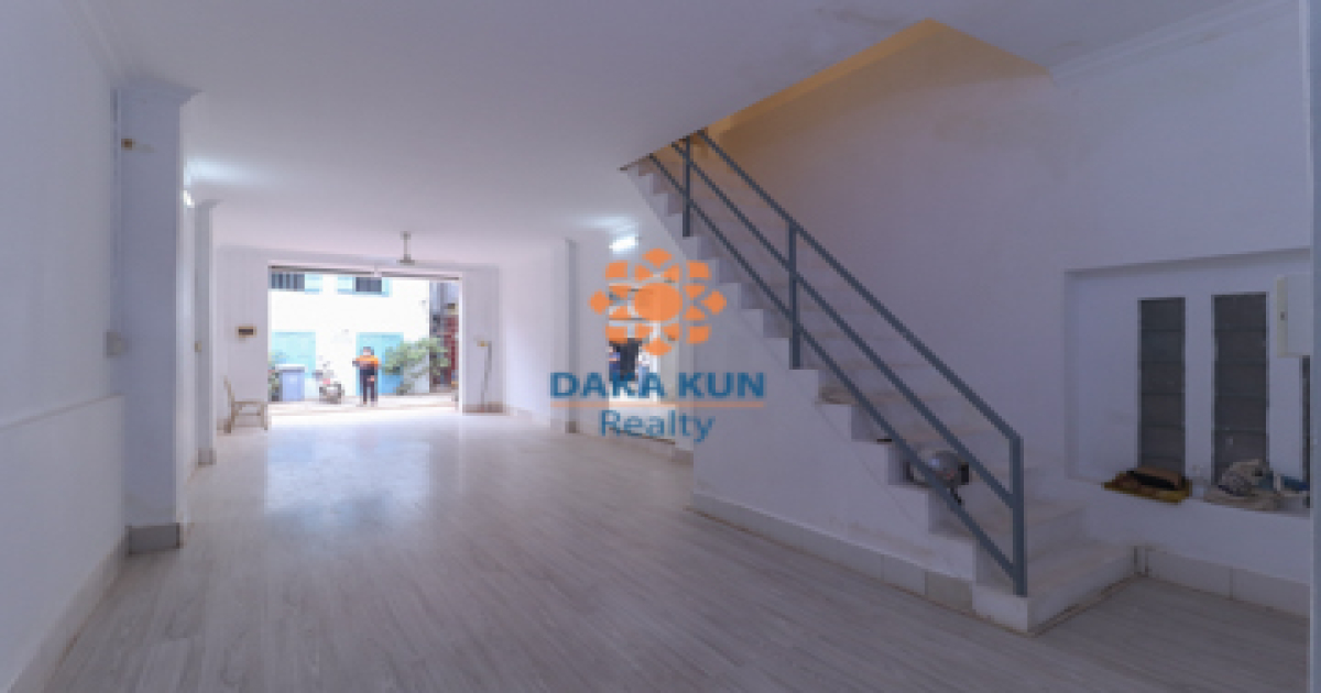 Urgent Sale, House near Night Market, Siem Reap