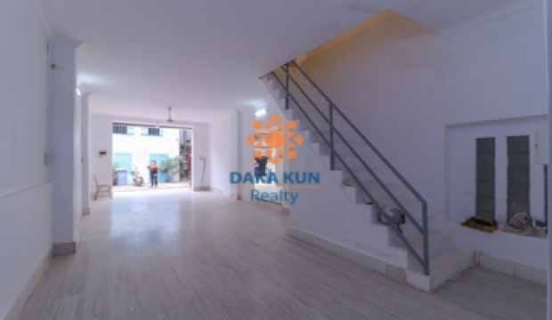 Shophouse for Rent in Siem Reap city-Pub Street
