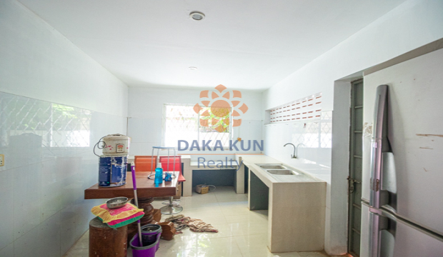 2 Bedrooms House for Rent in Siem Reap-Svay Dangkum