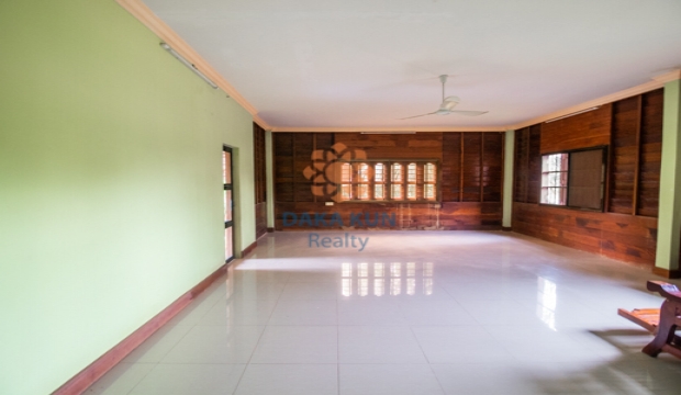 4 Bedrooms House for Rent in Siem Reap