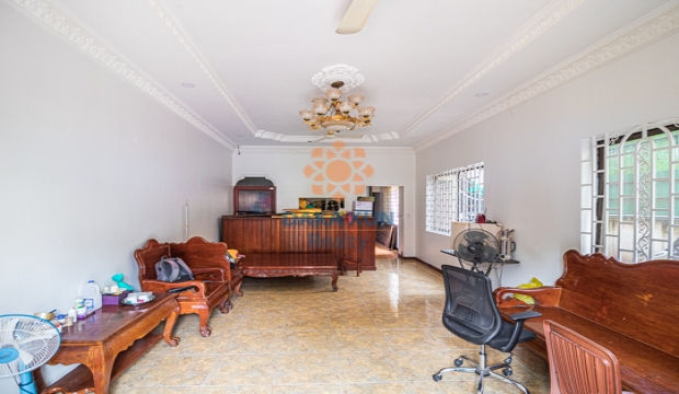 House for Sale in Krong Siem Reap-Wat Damnak