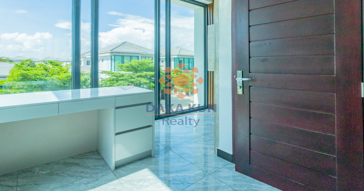 3 Bedrooms Villa for Sale in Siem Reap City