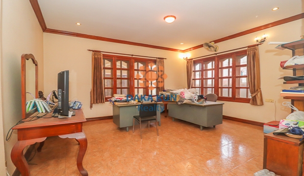 4 Bedrooms House for Rent in Siem Reap-Sala Kamreuk