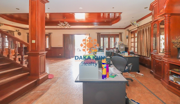 4 Bedrooms House for Rent in Siem Reap-Sala Kamreuk