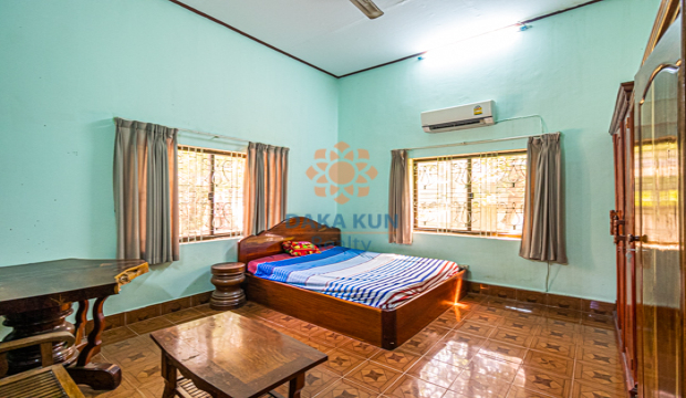 4 Bedrooms House for Rent in Krong Siem Reap-Svay Dangkum