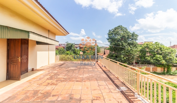 5 Bedrooms House for Rent in Siem Reap - Svay Dangkum