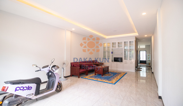 2 Bedrooms Flat House for Rent in Krong Siem Reap