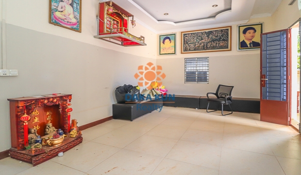 3 Bedrooms House for Rent near Singapore School, Siem Reap