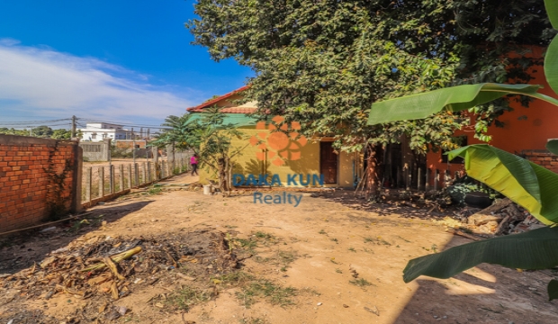 2 Bedrooms House for Rent in Siem Reap-Svay Dangkum
