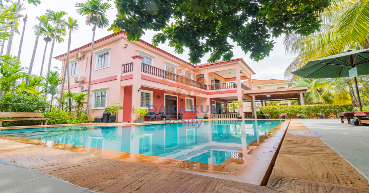 2 Bedrooms Apartment for Rent with Pool in Krong Siem Reap-Svay Dangkum