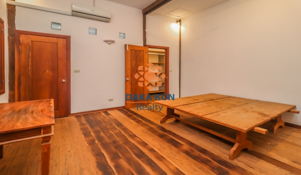 2 Bedroom House for Rent with Swimming Pool in Siem Reap - Sala Kamruek