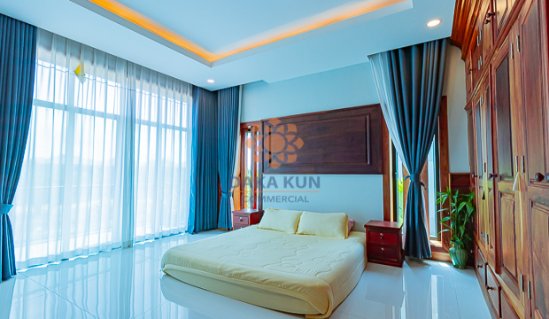 5 Bedrooms Villa for Sale in Siem Reap City