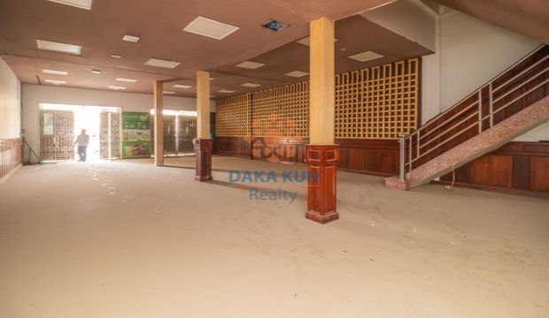 Commercial Building for Rent in Siem Reap city-Svay Dangkum