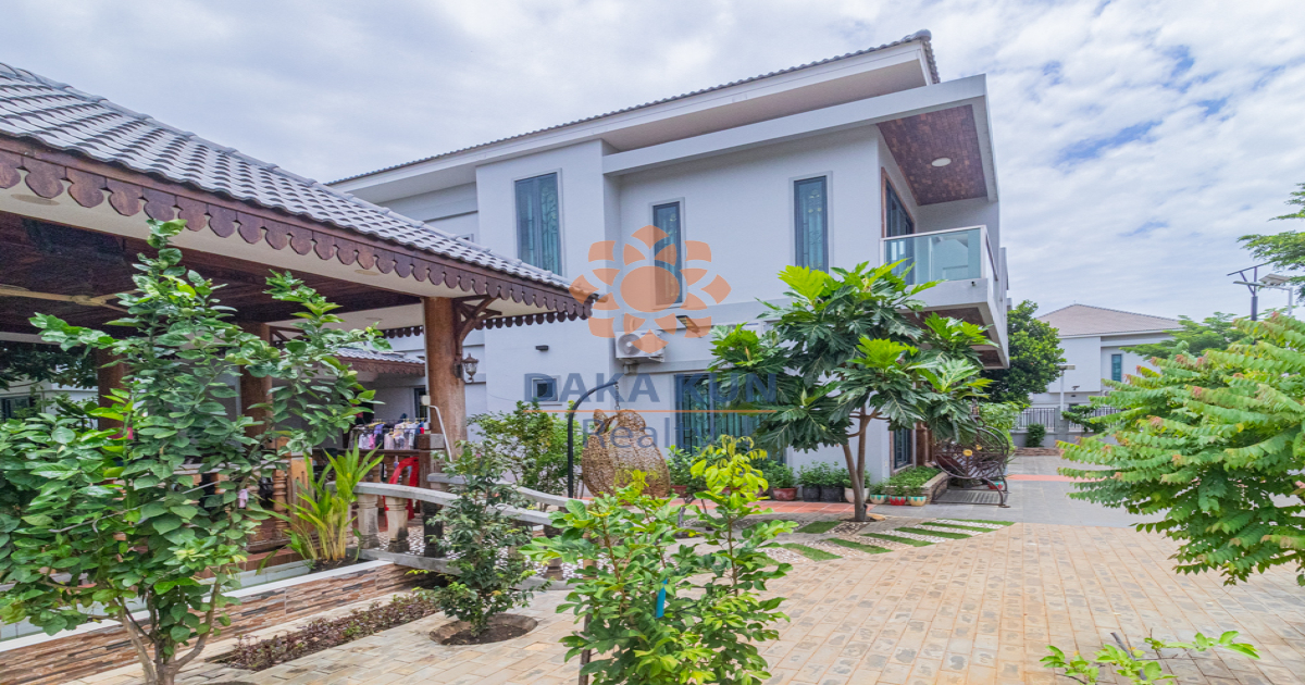 5 Bedrooms House For Rent in Siem Reap City-Borey Tourism