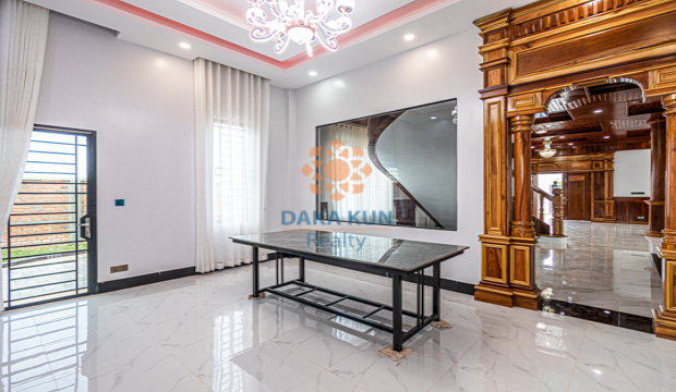 Villa for Sale in Krong Siem Reap