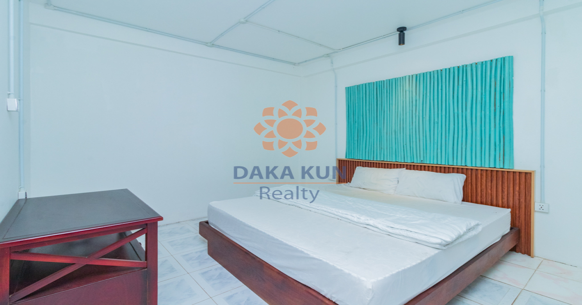 Hostel for Rent in Commercial Area on Soksan Road - Siem Reap City