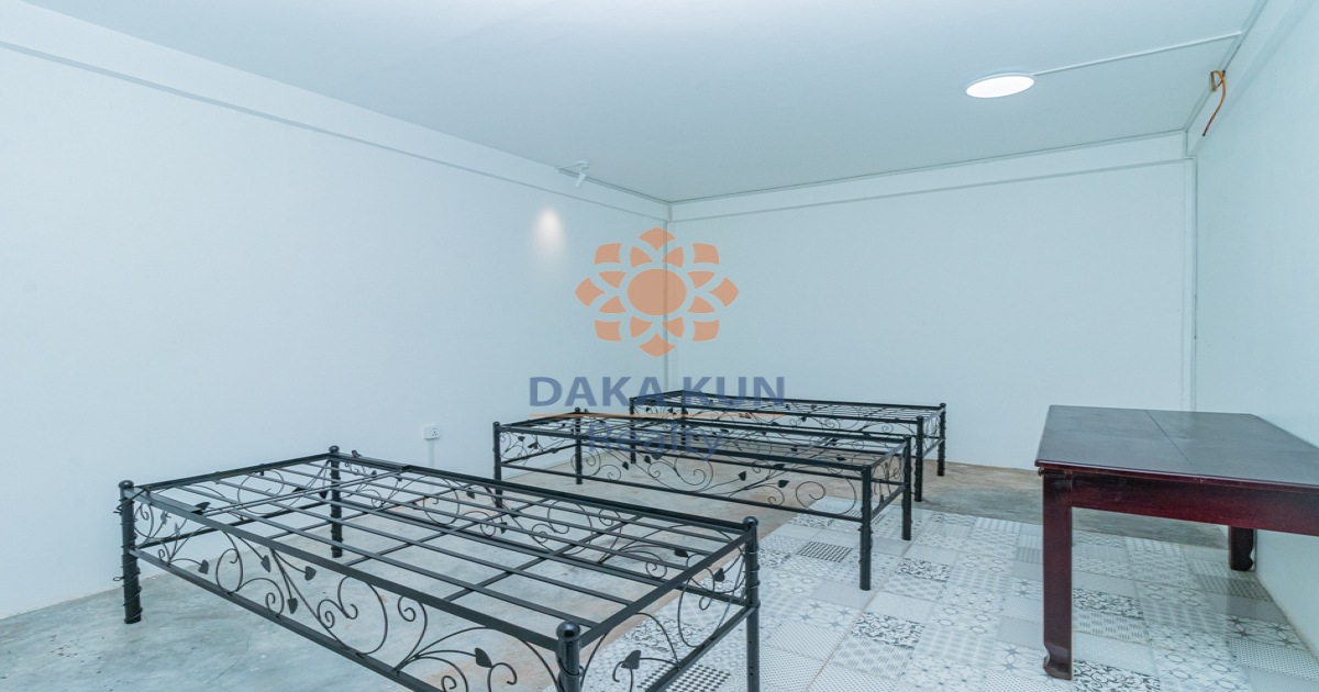 Hostel for Rent in Commercial Area on Soksan Road - Siem Reap City