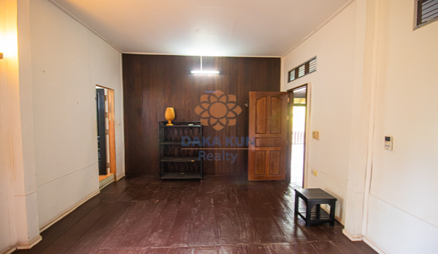 3 Bedrooms House for Rent in Krong Siem Reap-Sla Kram