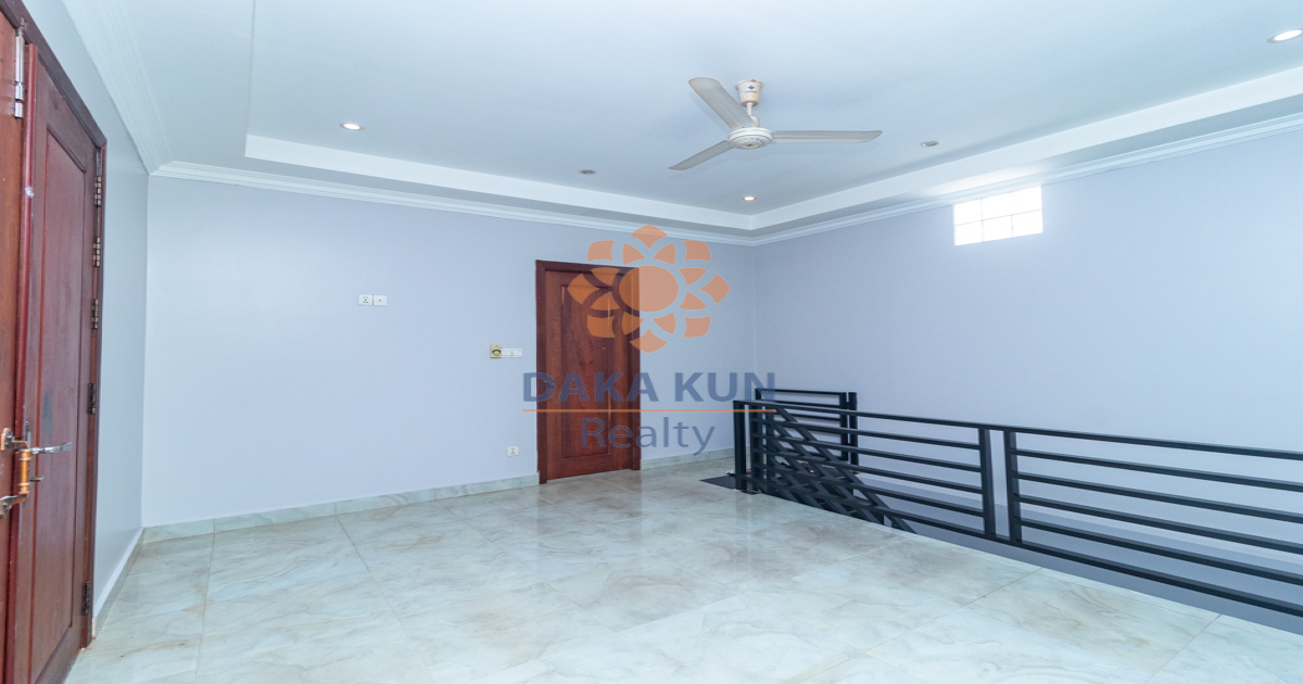 2 Bedrooms House for Rent in Siem Reap City - Sla Kram