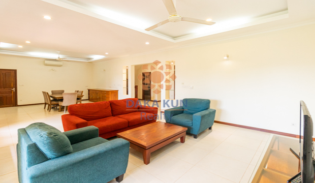 4 Bedrooms Villa for Rent in Krong Siem Reap-Svay Dangkum