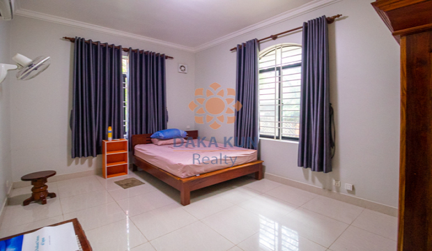 5 Bedrooms House for Rent in Krong Siem Reap-Sala Kamreuk