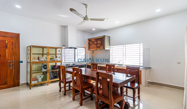 4 Bedrooms House for Rent in Krong Siem Reap-Svay Dangkum