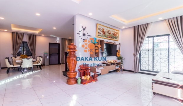 3 Bedrooms Villa for Rent near Makro Supermarket, Siem Reap city